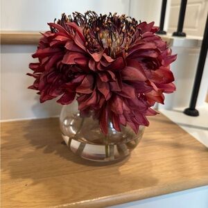 Decorative Faux Flower Arrangement in Glass Vase